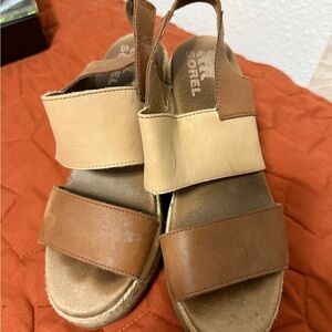 Sorrel Women's Tan and Brown Sandals
